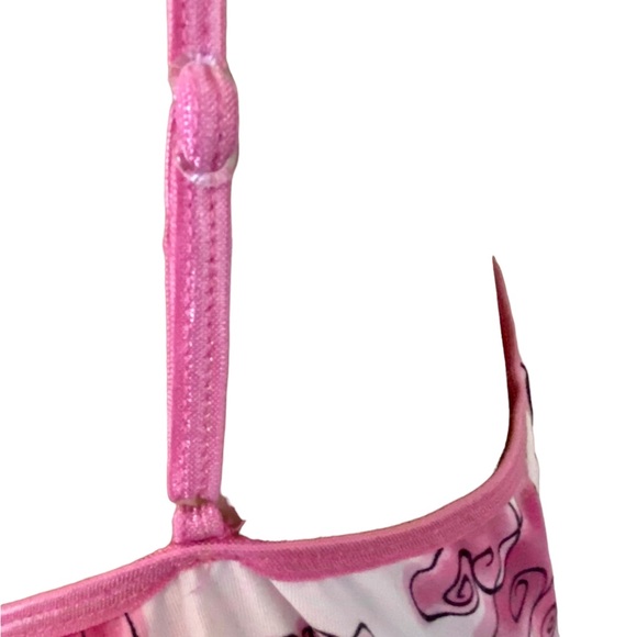 Pink heats nightie & NWT white fluffy slippers - Picture 3 of 8